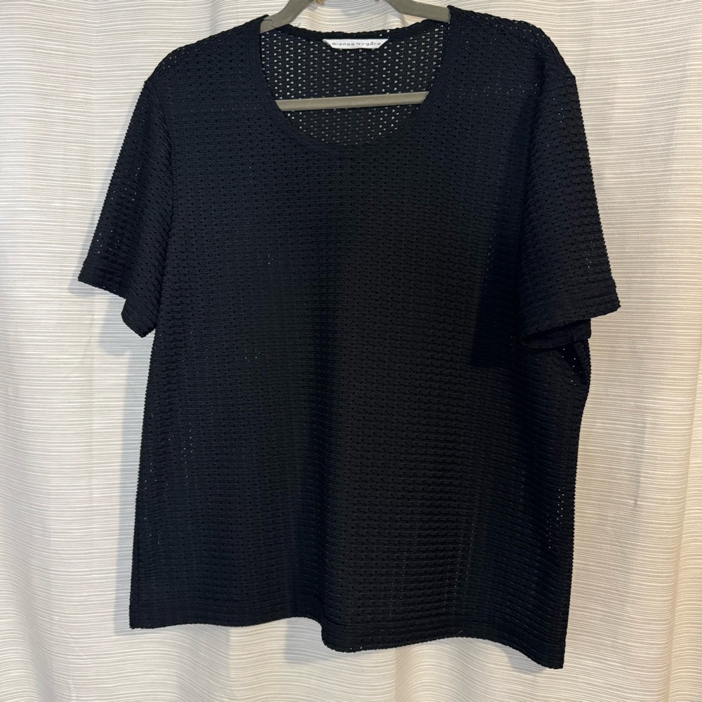 3 for $10! Bianca Nygard Black Textured Top